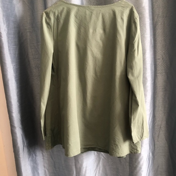 Just Fashions Now Green Peplum Blouse with Buttoned Details- l- 20” pit to pit - Picture 10 of 10